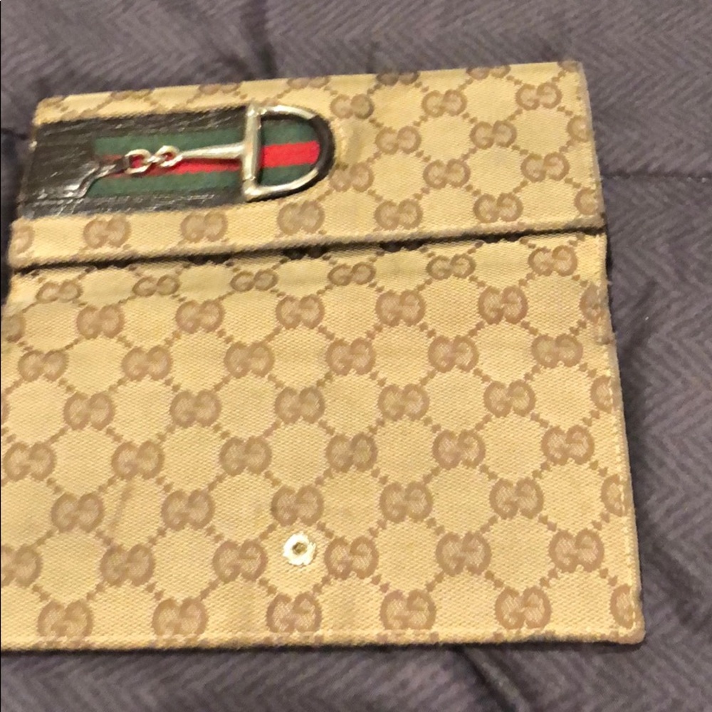 Authentic Gucci wallet